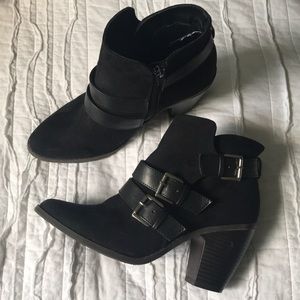 MOSSIMO, Size 7 1/2, Black Buckle Booties